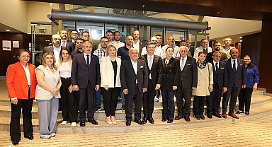 “Dünya'da ürüne talep kalmadı, bedavaya versekte alan yok