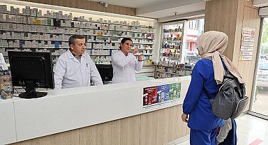 Eczane Teknisyenleri KOMEK'te Aldıkları Eğitim Sayesinde İşitme Engellilerle Daha Rahat İletişim Kuruyor