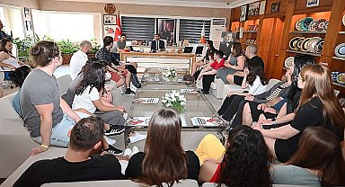 Erasmus öğrencilerinden Kemer Belediyesi'ne ziyaret