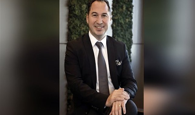 Esan Eczacıbaşı’nın yeni CEO’su Emre Kayışoğlu oldu