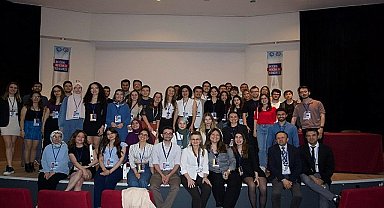 EÜ “1.Uluslararası, 4. Ulusal İntörn Hekimlik Kongresi