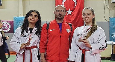 Foça Belediyespor Kulübü, Taekwondo Yıldızlar İzmir İl Şampiyonası'nda bir altın ve iki bronz madalya ile kürsüye çıktı