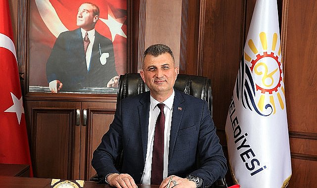 Gölcük Belediye Başkanı Ali Yıldırım Sezer, yayınladığı mesaj ile tüm hemşehrilerinin ve İslam aleminin Ramazan Bayramını tebrik etti