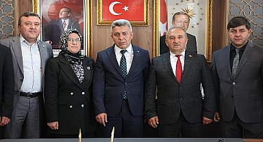 Göreve gelmesinin ardından ziyaretçilerini kabul etmeye devam eden Kandıra Belediye Başkanı Erol Ölmez, Kandıra'da görev yapan muhtarlarla kahvaltı programında bir araya geldi