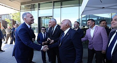 İnegöl'de Bayram Birlik Beraberlik Mesajlarıyla Başladı