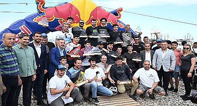 Kemer'de bu yıl ikincisi düzenlenen Sky To Sea (Gökyüzünden Denize) Dağ Bisikleti Yarışı tamamlandı