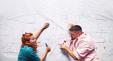 Lefkoşa Belediye Tiyatrosu “Uçan Bisiklet