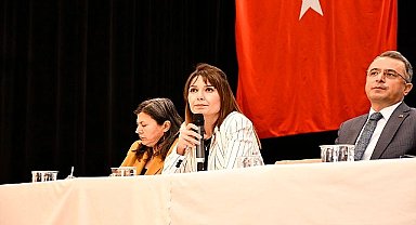 Malkara İlçe Kaymakamlığı öncülüğünde, 29 Nisan 2024 Pazartesi günü saat 13.00'de Malkara Kültür Merkezi'nde mahalle muhtarlarına bilgilendirme toplantısı düzenlendi