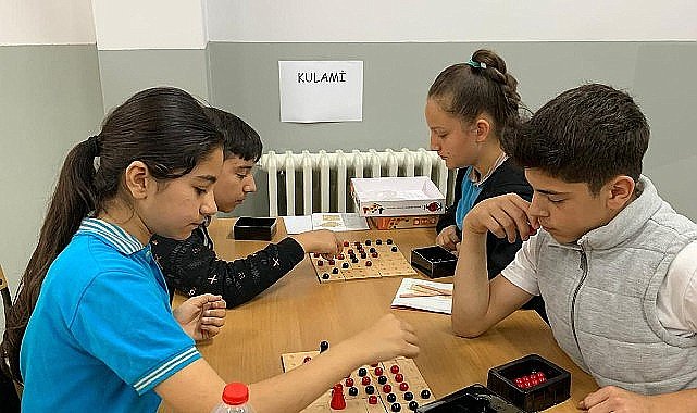 'Minik Eller Büyük Hayaller' Projesi