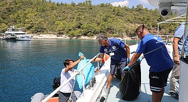 Muğla Büyükşehir Belediyesi yaz sezonunda artan deniz trafiği nedeniyle ortaya çıkabilecek kirliliği önlemek için 8 atık alım teknesi ile turizm sezonuna hazır