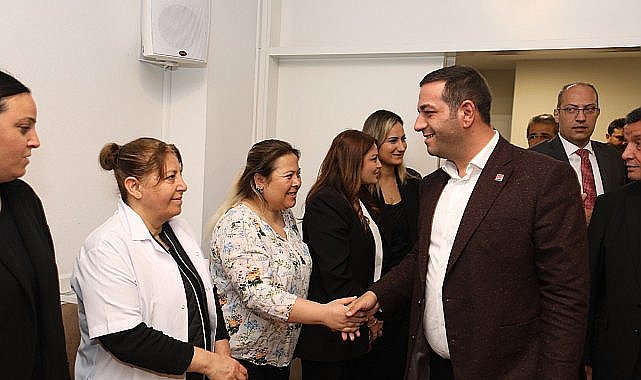 Narlıdere Belediye Başkanı Erman Uzun, belediye personelinin Ramazan Bayramı'nı kutladı