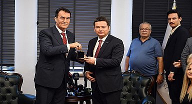 Osmangazi Belediyesi'nde devir teslim gerçekleşti