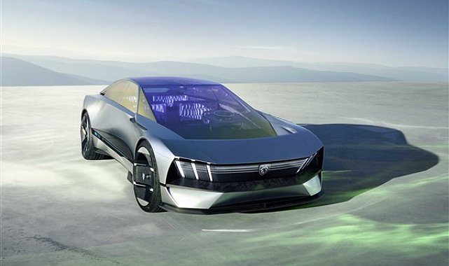 Peugeot, sanal gerçeklik araçlarını kullanmaya başladı