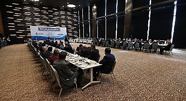 Selçuklu Belediye Başkanı Ahmet Pekyatırmacı,Selçuklu'da 31 Mart Yerel Seçimleri sonrasında göreve gelen muhtarlarla istişare ve tanışma toplantısında bir araya geldi