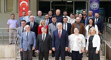 Sinema Dünyasının Gözü İzmir'de: Turan Film Festivali Başlıyor!