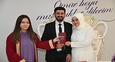 Takvimlerdeki 24.04.2024 tarihi nikah başvurularında Selçuklu Belediyesi'nde de yoğunluğa neden oldu