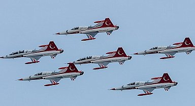 Türk Yıldızları 23 Nisan'da Antalya'da