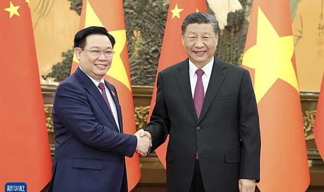 Xi, Vietnam Ulusal Meclisi Başkanı Vuong Dinh Hue ile görüştü