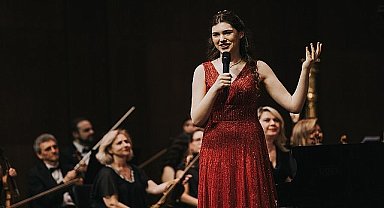 52. İstanbul Müzik Festivali İlyun Bürkev'in büyüleyici performansıyla başladı