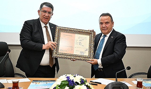 AESOB'tan Başkan Böcek'e hayırlı olsun ziyareti