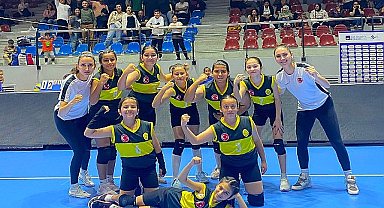 Aliağa'nın Minikleri Gözünü İzmir Kupasına Dikti