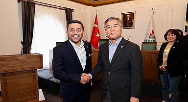 Ankara'nın kardeş kenti Seul'den gelen, Seul Belediyesi Meclis Başkanı Hyeonki Kim ile belediye bürokratlarından oluşan Güney Kore heyeti, Nevşehir Belediye Başkanı Rasim Arı'yı ziyaret etti