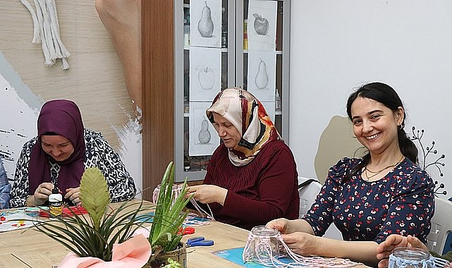 Anne Şehir'de atık malzemeler sanat eserine dönüşüyor