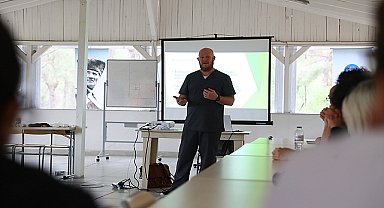 Antalya Büyükşehir'den üniversite öğrencilerine afet farkındalık kampı