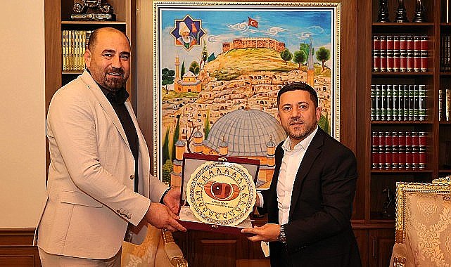aymaklı Belediye Başkanı Harun Çekiç, Nevşehir Belediye Başkanı Rasim Arı'yı ziyaret ederek yeni görevinden dolayı tebrik etti