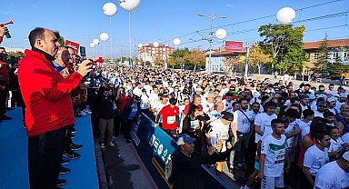 Başkan Altay Tüm Sporseverleri Konya Yarı Maratonu Heyecanına Ortak Olmaya Davet Etti