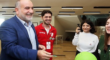 Başkan İbrahim Sandıkçı: “Gençlerimizin KPSS ücretlerini karşılıyoruz