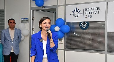 Başkan Kınay sözünü tuttu: Karabağlar'da işsizlikle mücadelede yeni dönem başladı