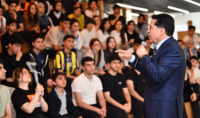 Başkan Özer, Motivasyon Buluşması’nda gençlerle bir araya geldi