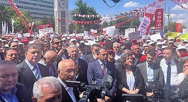 Başkan Tugay CHP'nin 'Büyük Emekli Mitingi'ne katıldı
