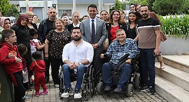 Bayraklı Belediyesi Engelliler Merkezi'ne 'kırmızı bayrak'