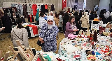 Çankaya Belediyesi Çankaya Evleri, yıl boyunca eğitim alan kursiyerlerinin ürettiği çalışmaları Başkentlilerle buluşturdu