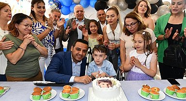 Çiğli Belediye Başkanı Onur Emrah Yıldız'dan SMA Hastası Doruk'a Doğum Günü Sürprizi