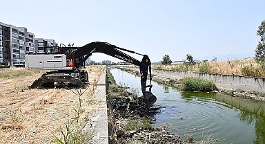 Çiğli'de Detaylı Çevre Temizliği Sürüyor
