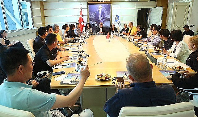 Çin heyetinden Antalya Büyükşehir Belediyesi'ne ziyaret