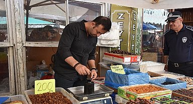  Edremit Belediyesi, Pazaryerlerinde denetimleri sıklaştırıyor