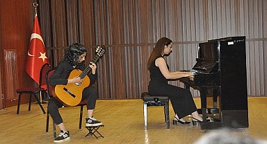 EÜ Konservatuarından “Piyano Öğrencileri Dinletisi