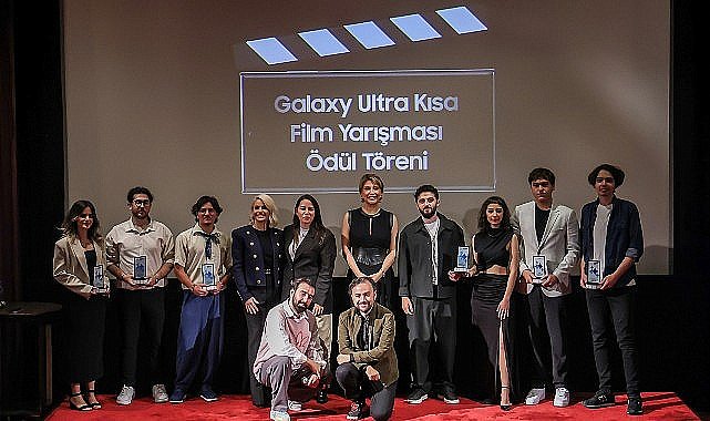 Galaxy Ultra Kısa Film Yarışması Ödül Töreni'nde genç yönetmen adayları ödüllerini aldı