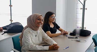 Girişimcilik Merkezi'nde gençlere CV hazırlama eğitimi