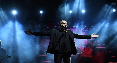 Haluk Levent söyledi, on binler eşlik etti 