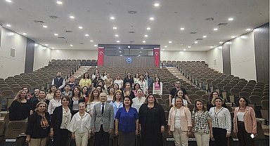  Hemşirelik Fakültesinde “Bilimsel Yayın Sürecinde Kolaylaştırıcılar