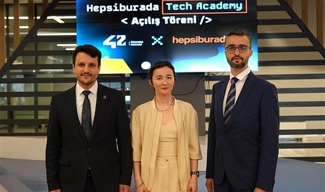 Hepsiburada ve 42 Türkiye iş birliğiyle geleceğin teknoloji liderleri yetişiyor