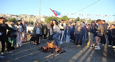 Hıdırellez Bayramı, Küçükçekmece'de coşkuyla kutlandı