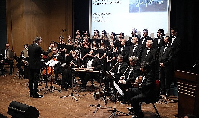 İsmail Baha Sürelsan şarkılarıyla anıldı