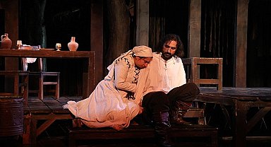 İstanbul Büyükşehir Belediyesi Şehir Tiyatroları 28. Bedia Muvahhid Ödülü, 38. Genç Günler açılış gecesinde sahibini buluyor