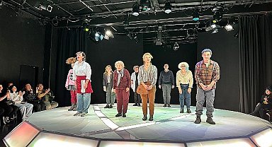 İstanbul Büyükşehir Belediyesi Şehir Tiyatroları, “Sivrisinekler